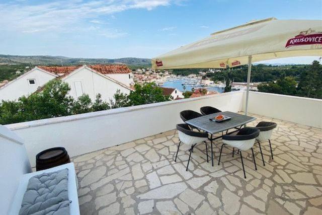 Sea-Views Brazza Apartments With Private Pool 밀나 외부 사진