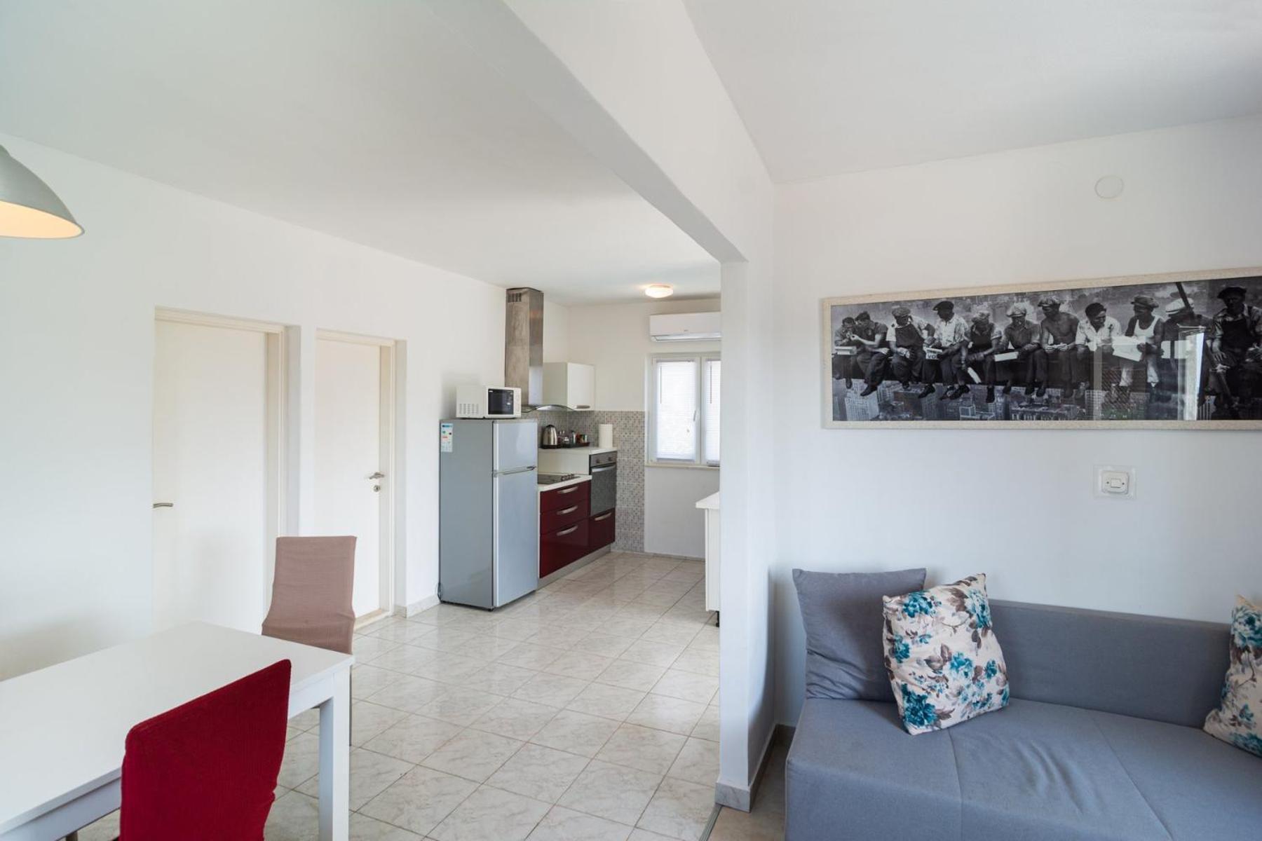 Sea-Views Brazza Apartments With Private Pool 밀나 외부 사진